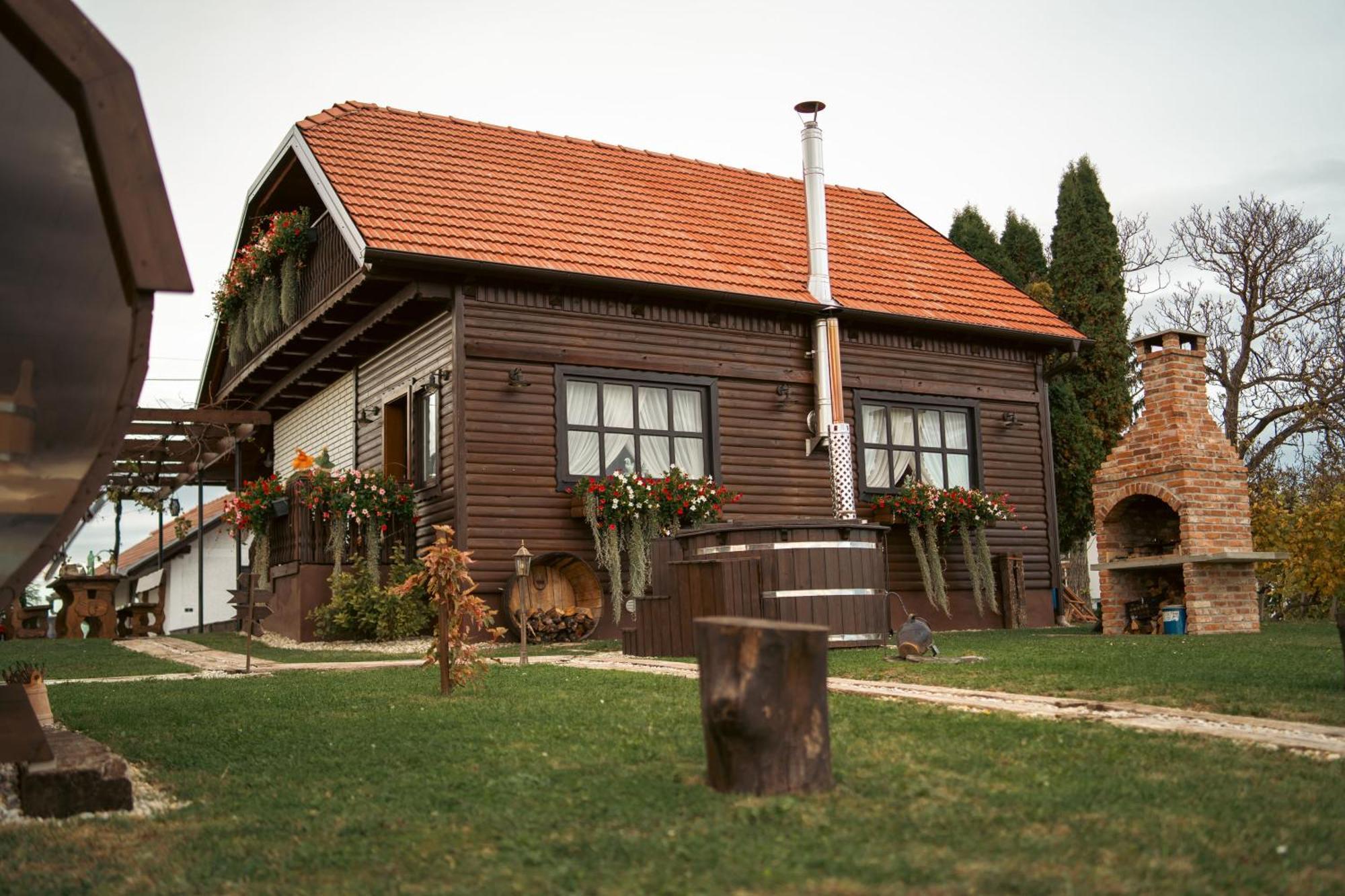 Holiday Home Hygge Nova Grabrovnik Exterior photo